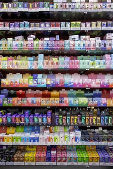 যুক্তরাজ্যের ই-সিগারেট শিল্প একটি পুনর্নির্মাণের মুখোমুখি: ই-সিগারেটের উপর ট্...